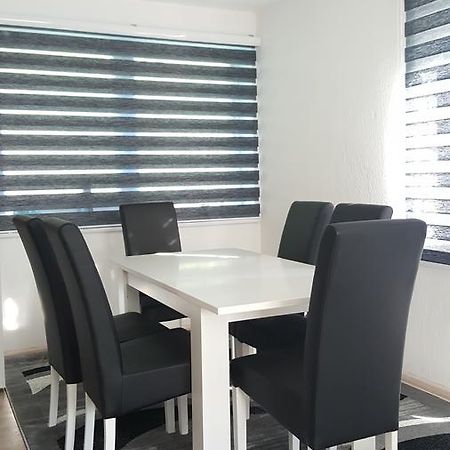 Apartman Kosuta 2 تجينتيستيه المظهر الخارجي الصورة